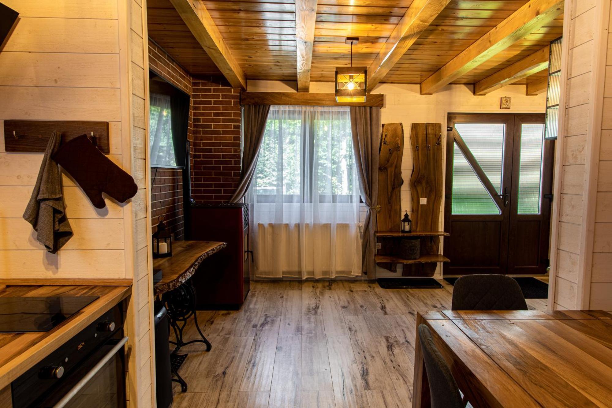 Bear'S Lair Chalet Порумбаку-де-Жос Екстер'єр фото